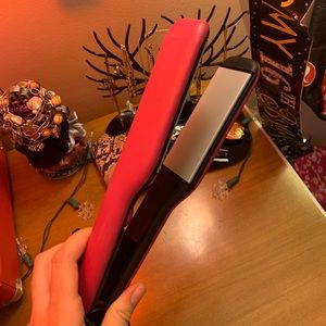 Brand new Remington flat iron
